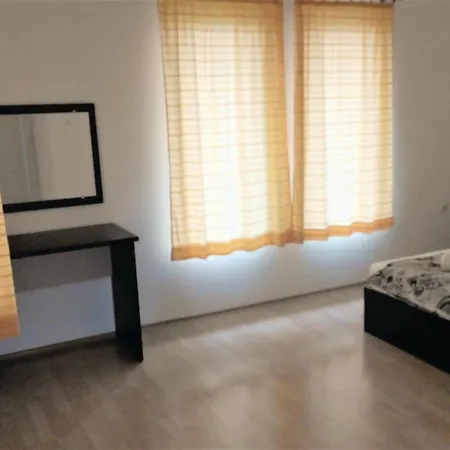 Three-bedroom Holiday In Holiday home